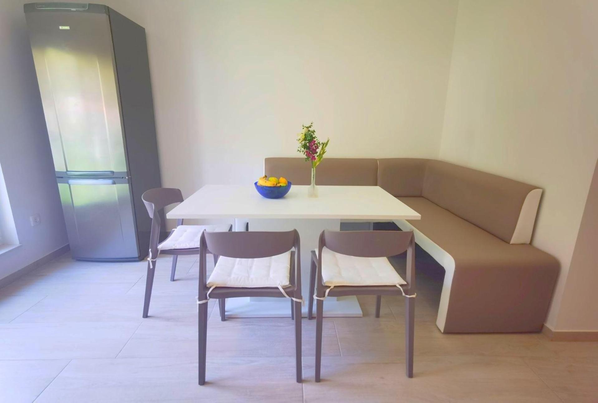 Beach House - Apartments Ana Duće Quarto foto