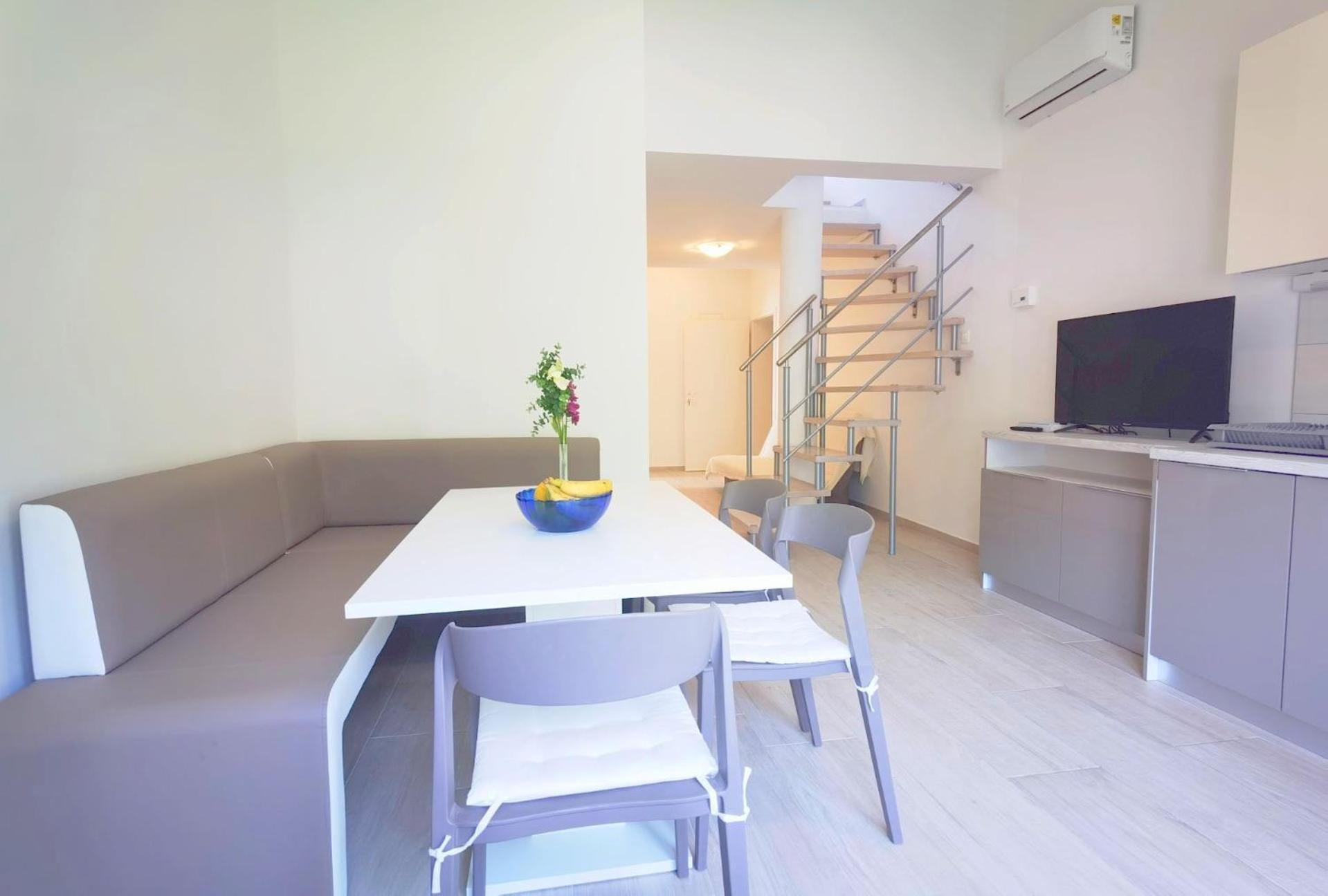 Beach House - Apartments Ana Duće Quarto foto