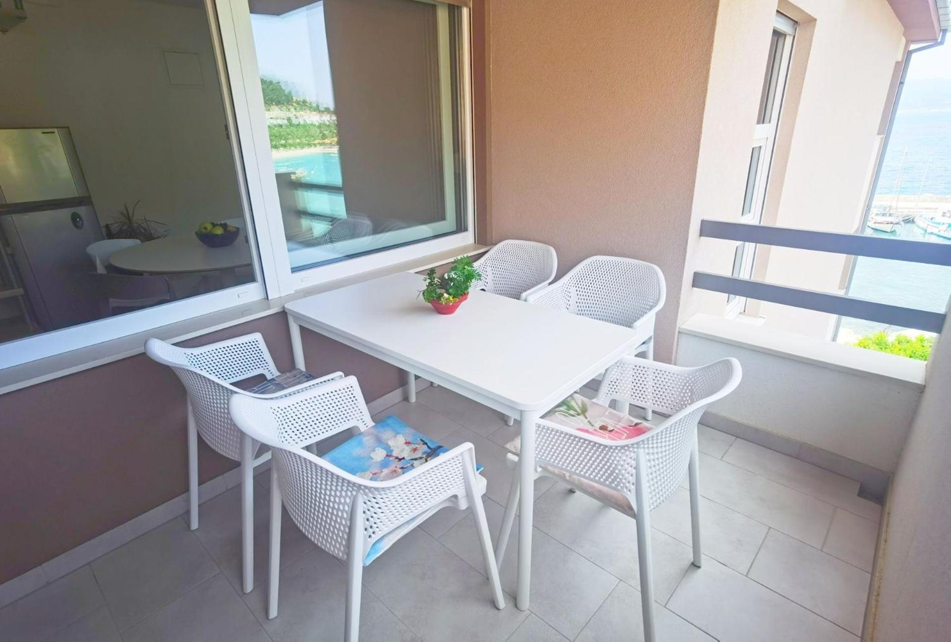 Beach House - Apartments Ana Duće Quarto foto